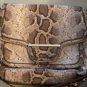 Magnificent Henri Bendel bag